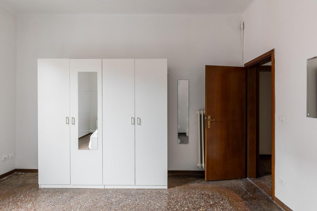 Alessandrini Apartment Alla Finestrella By Wonderful Italy Bologna Luaran gambar