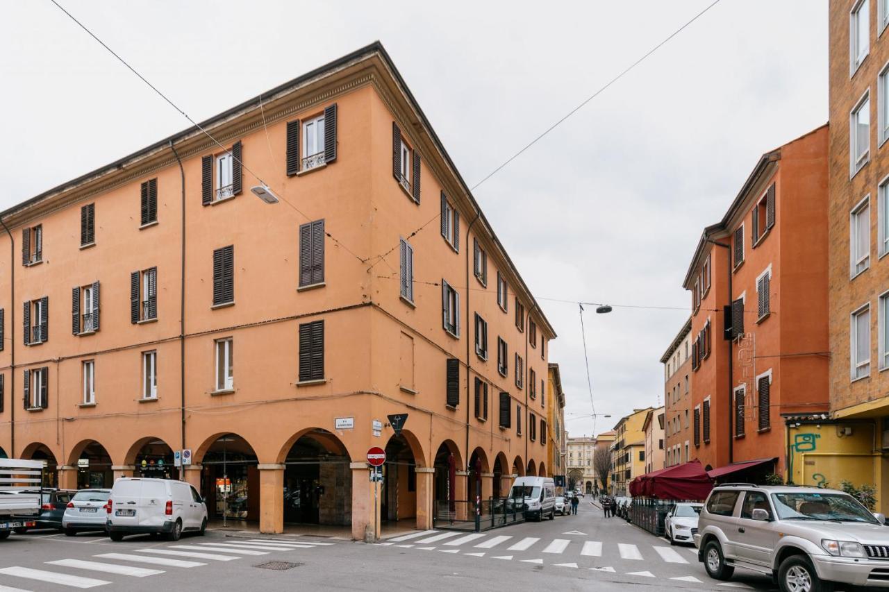 Alessandrini Apartment Alla Finestrella By Wonderful Italy Bologna Luaran gambar